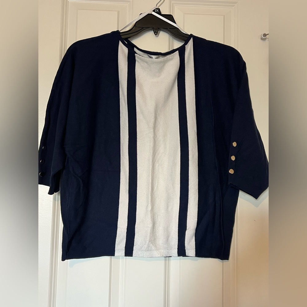 Rafiana 3/4 sleeve sweater with button detail. Size XL.